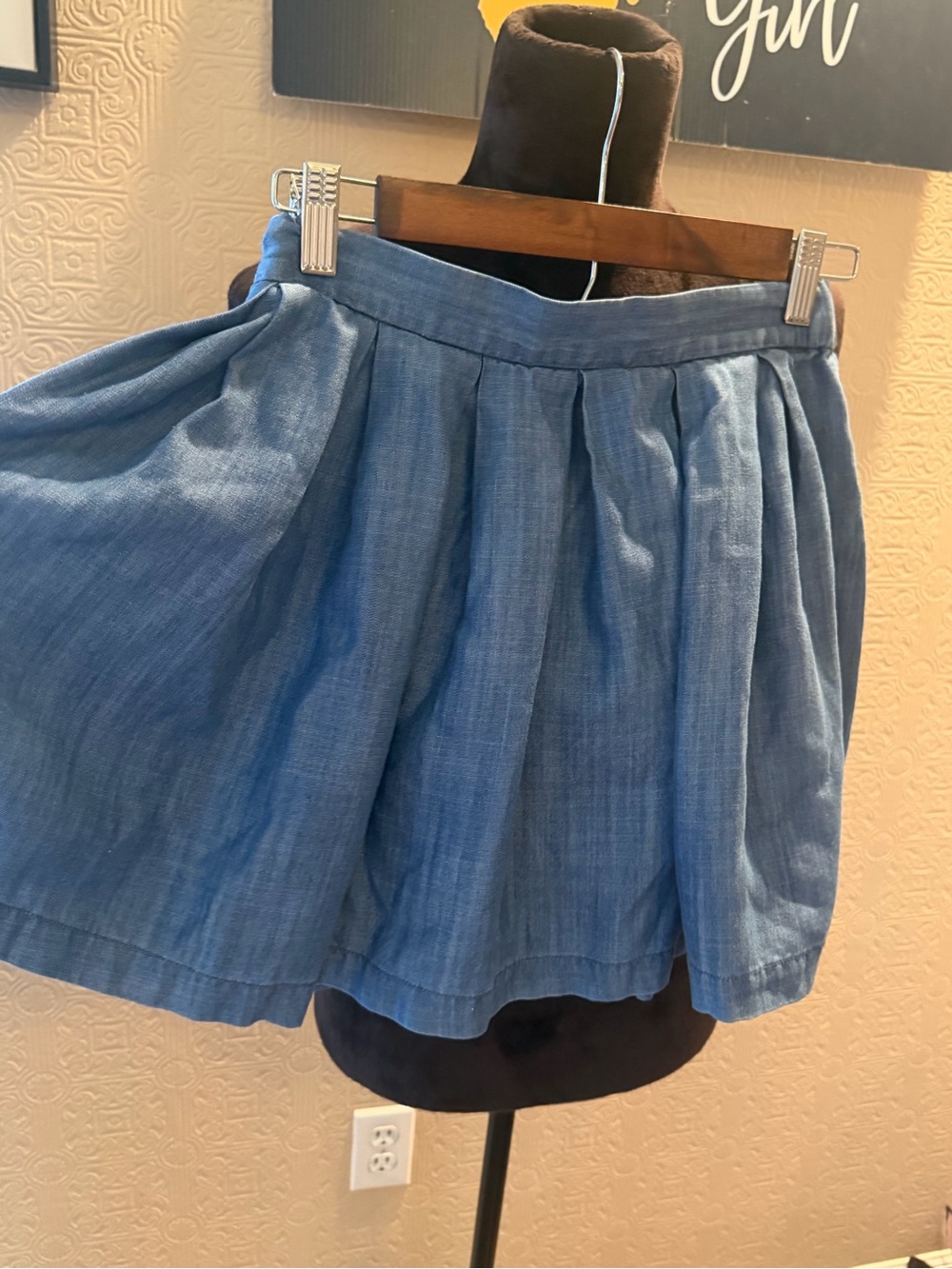American Eagle Light Blue Pleated Chambray Skirt